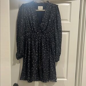 Kate Spade Black and White Dress with V-neckline and Long Sleeves